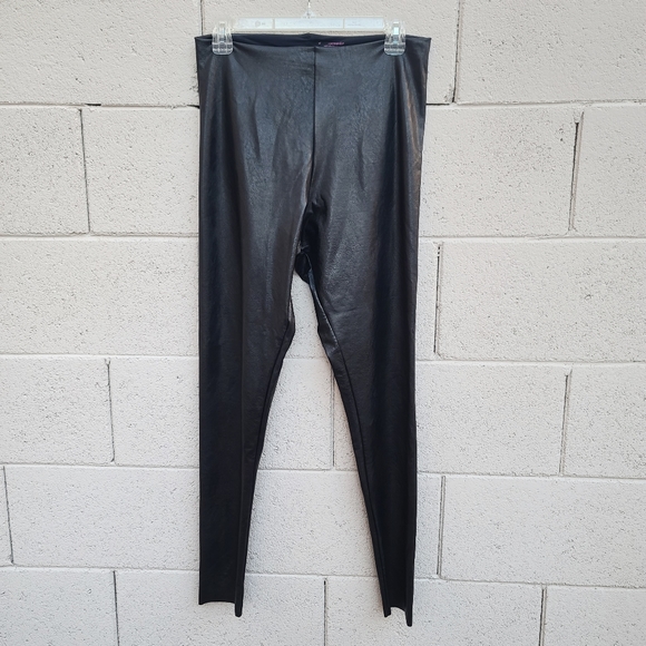 Commando | Faux Leather Perfect Control Leggings in Black Size XL - Picture 2 of 7